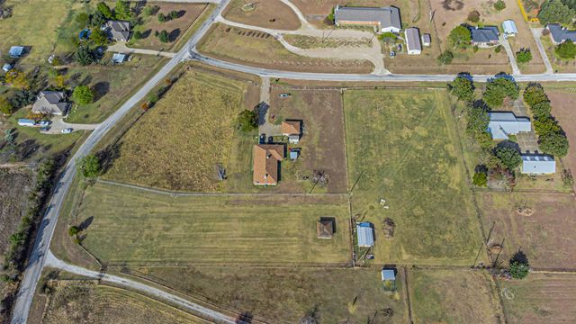 2121 Rock Creek Road, Crowley, TX 76036