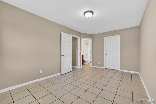 1202 Laredo Avenue, St Louis, MO 63138