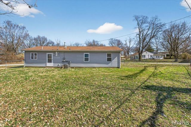 1202 Laredo Avenue, St Louis, MO 63138