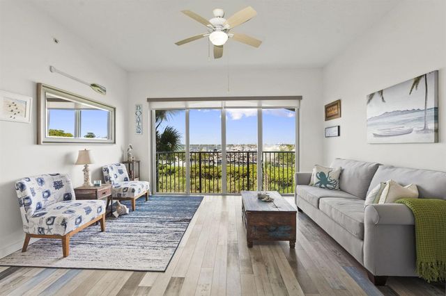 34 Harbour Isle Dr W 204, Fort Pierce, FL 34949