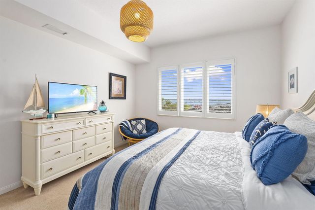 34 Harbour Isle Dr W 204, Fort Pierce, FL 34949