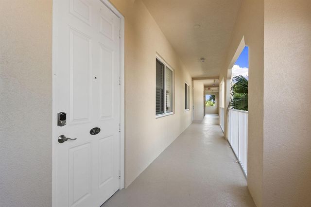 34 Harbour Isle Dr W 204, Fort Pierce, FL 34949
