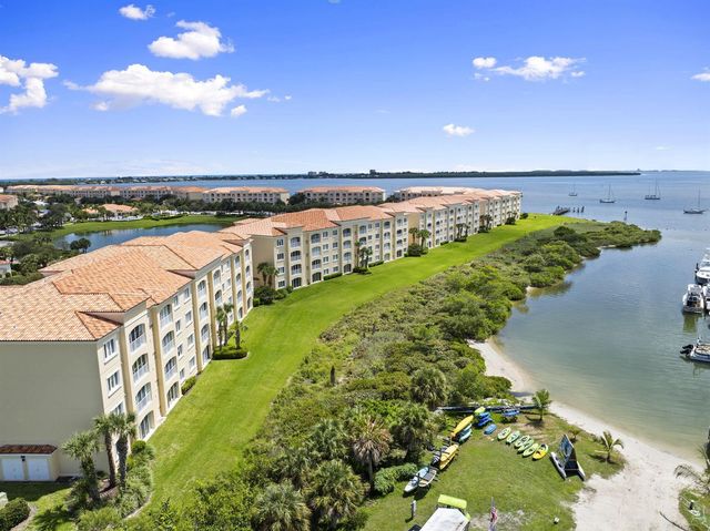 34 Harbour Isle Dr W 204, Fort Pierce, FL 34949