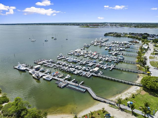 34 Harbour Isle Dr W 204, Fort Pierce, FL 34949