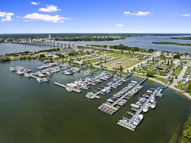 34 Harbour Isle Dr W 204, Fort Pierce, FL 34949