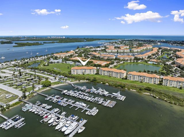 34 Harbour Isle Dr W 204, Fort Pierce, FL 34949