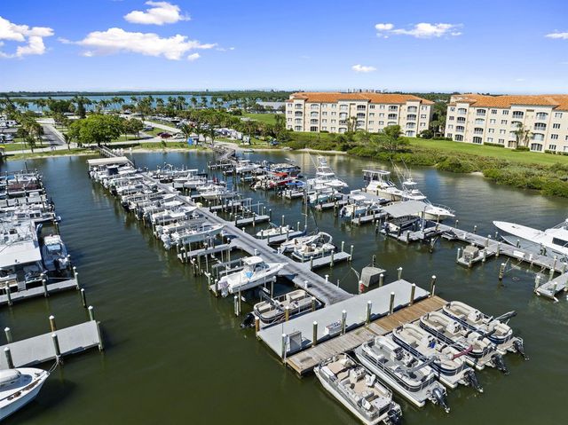 34 Harbour Isle Dr W 204, Fort Pierce, FL 34949