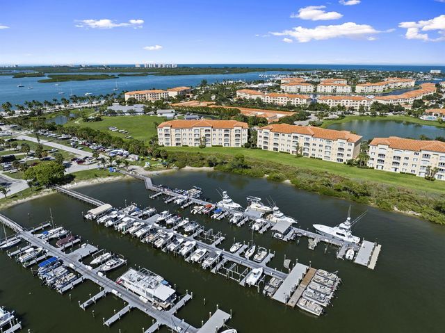 34 Harbour Isle Dr W 204, Fort Pierce, FL 34949