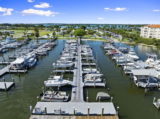 34 Harbour Isle Dr W 204, Fort Pierce, FL 34949