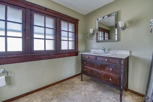 127 Iroquois Avenue, Dayton, OH 45405