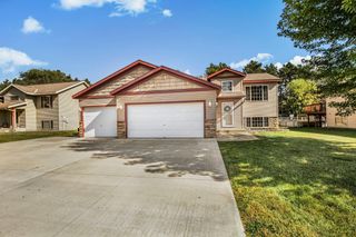 708 10th Avenue NE, Rice, MN 56367