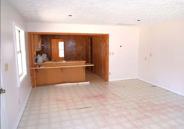 417 Lewis Rd, Mcminnville, TN 37110