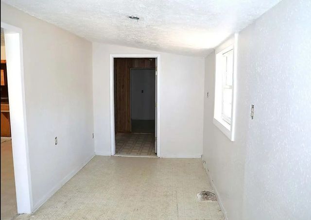 417 Lewis Rd, Mcminnville, TN 37110