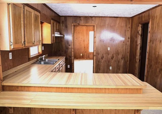 417 Lewis Rd, Mcminnville, TN 37110