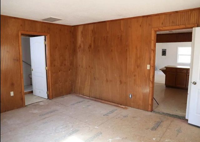 417 Lewis Rd, Mcminnville, TN 37110