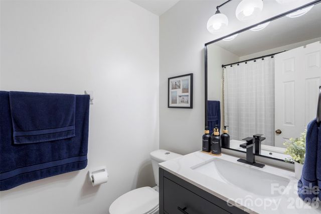 5904 Scots Bluff Drive, Charlotte, NC 28227