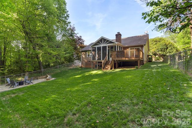 5904 Scots Bluff Drive, Charlotte, NC 28227