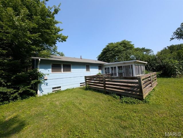 3200 Schaffner Drive, St Charles, MO 63301