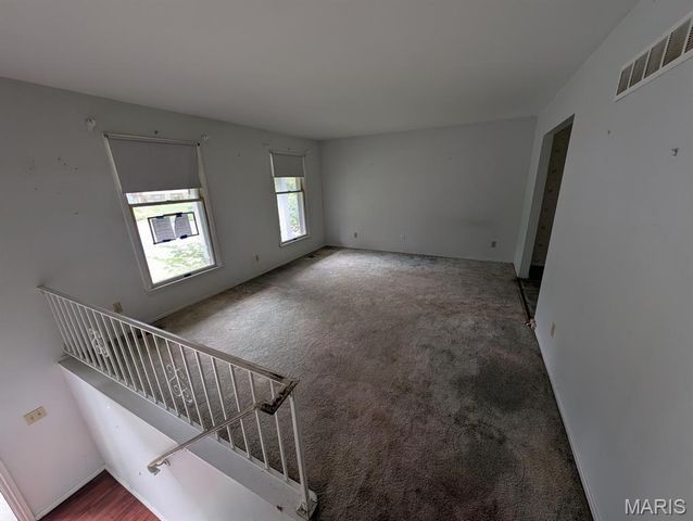 3200 Schaffner Drive, St Charles, MO 63301