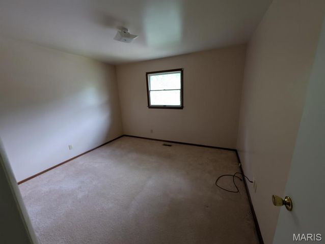3200 Schaffner Drive, St Charles, MO 63301