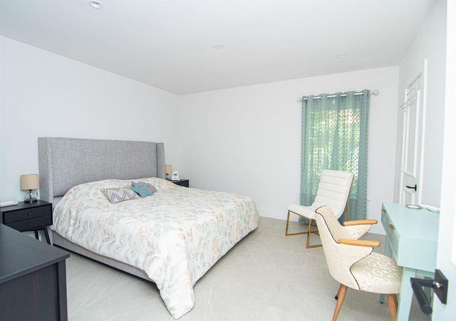 8208 Twin Lake Drive, Boca Raton, FL 33496