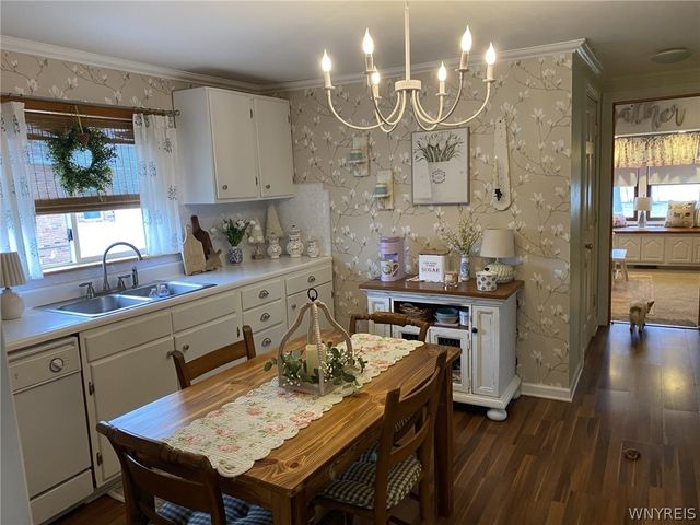 467 Aurora Street, Lancaster, NY 14086