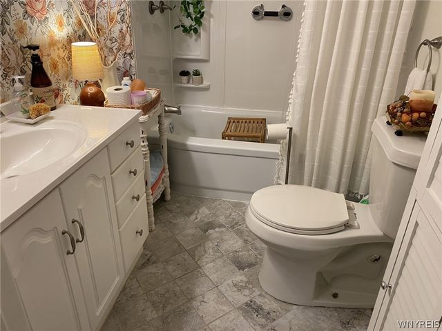 467 Aurora Street, Lancaster, NY 14086