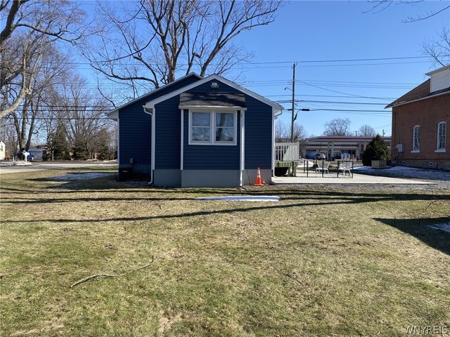 467 Aurora Street, Lancaster, NY 14086