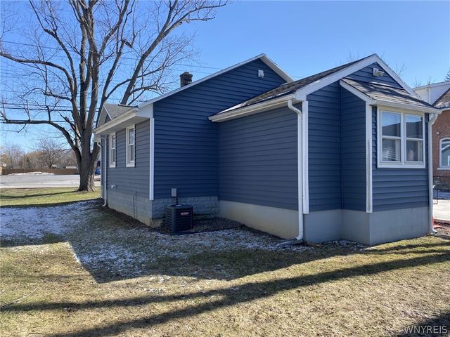 467 Aurora Street, Lancaster, NY 14086