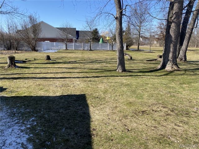 467 Aurora Street, Lancaster, NY 14086