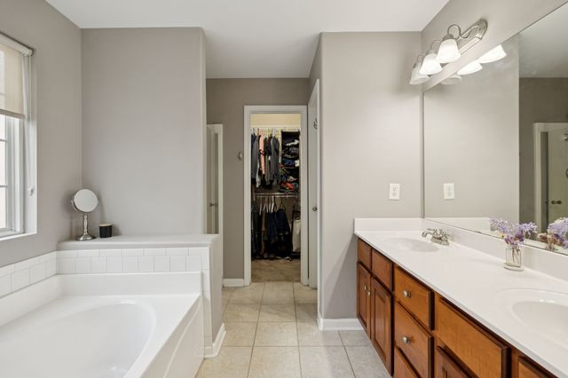 1062 Golf View Way, Spring Hill, TN 37174