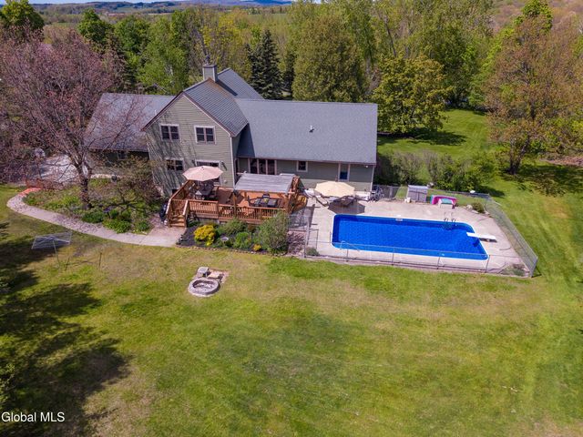 64 Hinkle Road, Poestenkill, NY 12140