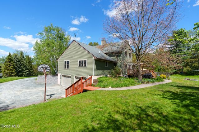 64 Hinkle Road, Poestenkill, NY 12140