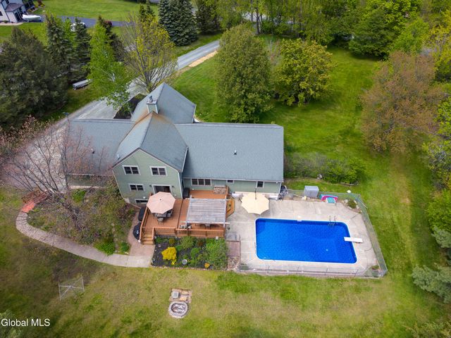 64 Hinkle Road, Poestenkill, NY 12140