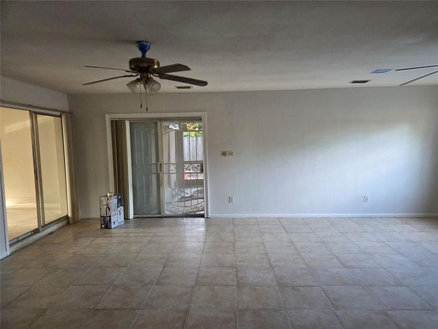 405 SW 79th Ter, North Lauderdale, FL 33068