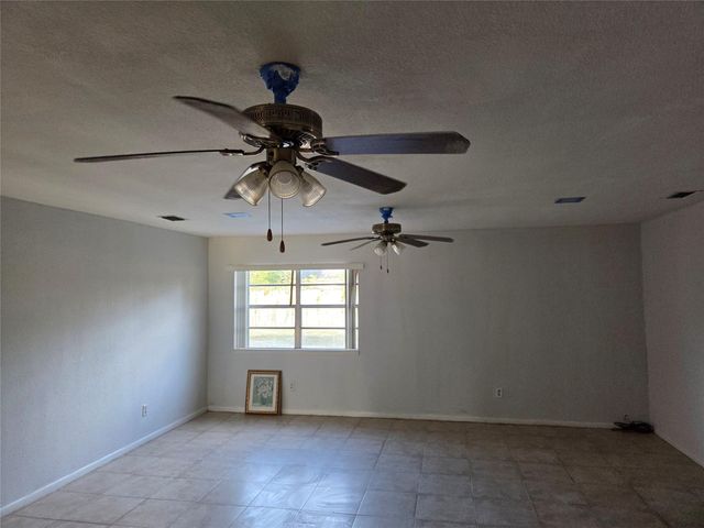 405 SW 79th Ter, North Lauderdale, FL 33068