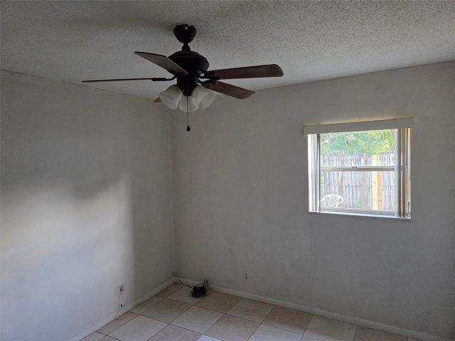 405 SW 79th Ter, North Lauderdale, FL 33068