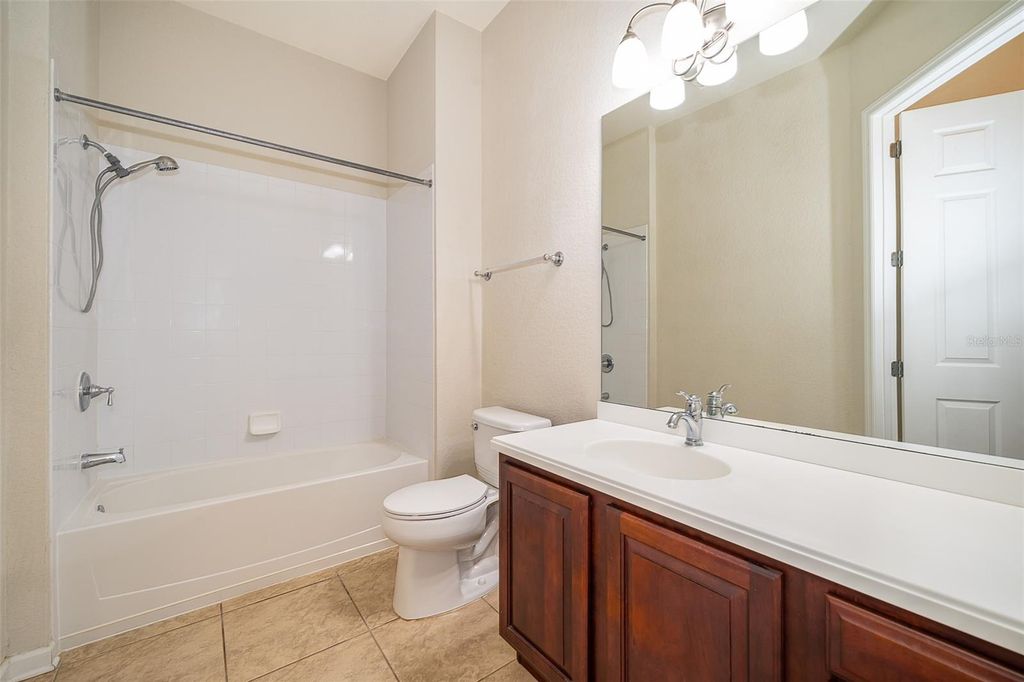 Image 19 of property listing at 3356 ROBERT TRENT JONES DRIVE 403, Orlando, FL 32835