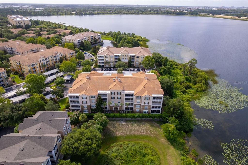 Image 6 of property listing at 3356 ROBERT TRENT JONES DRIVE 403, Orlando, FL 32835