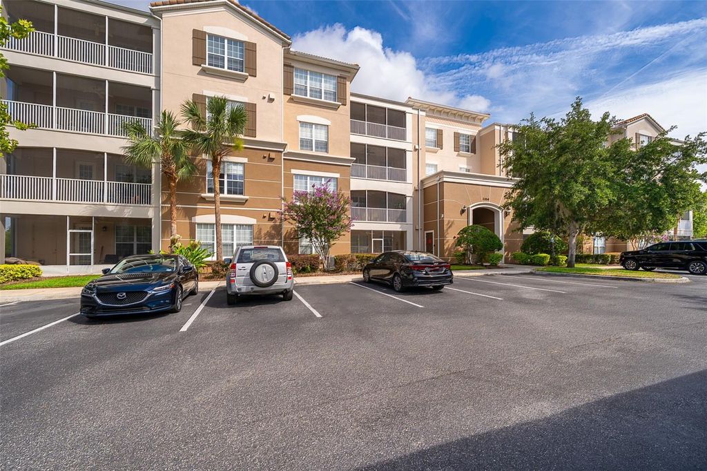 Image 10 of property listing at 3356 ROBERT TRENT JONES DRIVE 403, Orlando, FL 32835