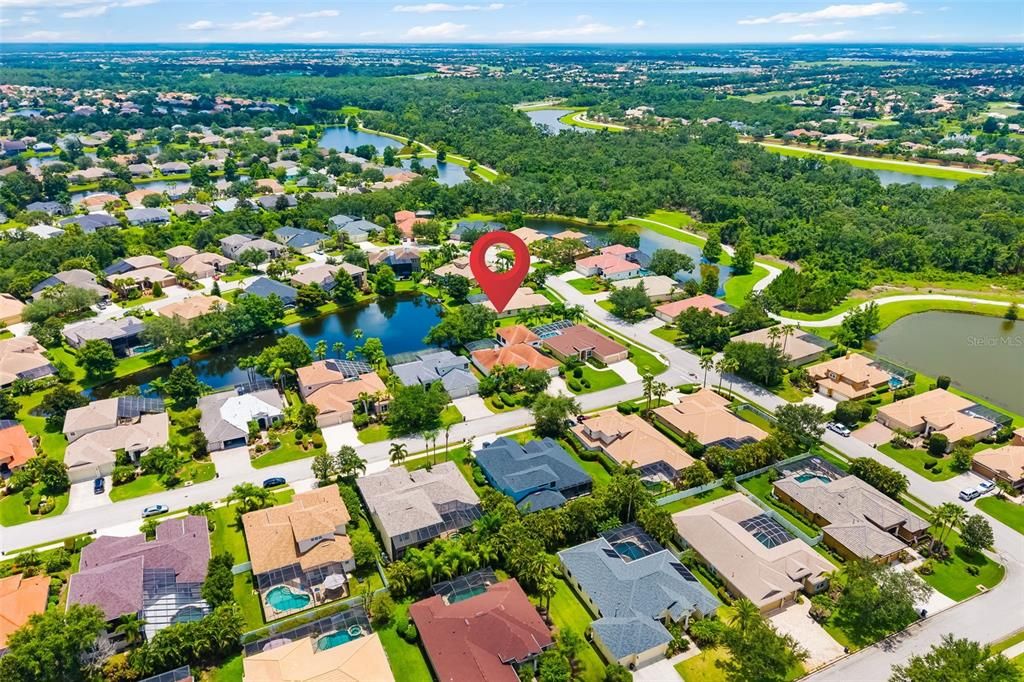 Image 18 of property listing at 6627 TURNSTONE LANE, Lakewood Ranch, FL 34202