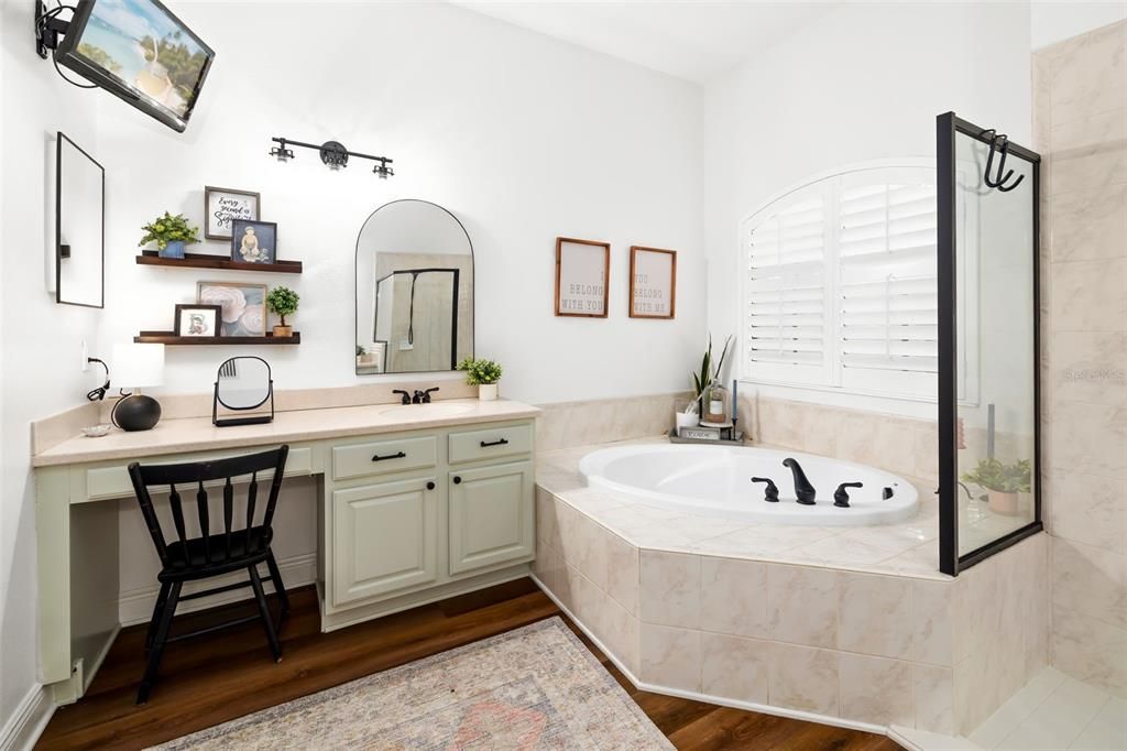 Image 51 of property listing at 6627 TURNSTONE LANE, Lakewood Ranch, FL 34202