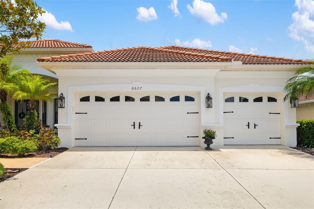 Image 8 of property listing at 6627 TURNSTONE LANE, Lakewood Ranch, FL 34202