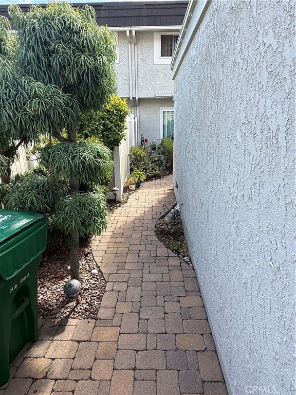 Image 11 of property listing at 14295 Suffolk, Westminster, CA 92683