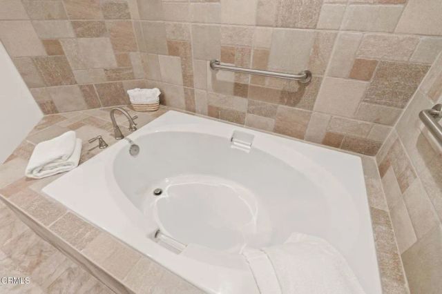 4229 Harbour Island Lane, Oxnard, CA 93035