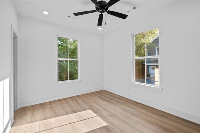 588 Willow Avenue 1, Fayetteville, AR 72701