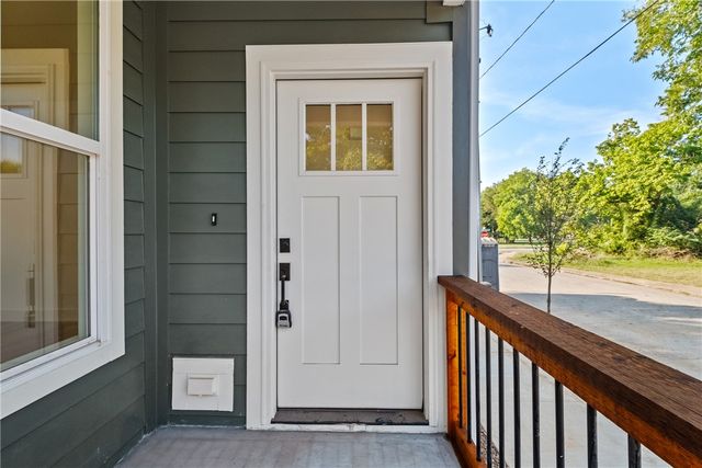588 Willow Avenue 1, Fayetteville, AR 72701