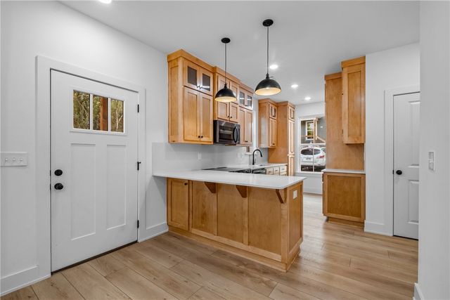 588 Willow Avenue 1, Fayetteville, AR 72701