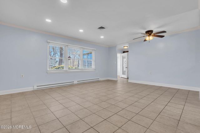 500B Thornbury Court B, Lakewood, NJ 08701