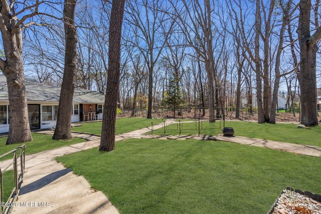 500B Thornbury Court B, Lakewood, NJ 08701